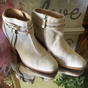 Alberto Fermani beige suede Ankle boots